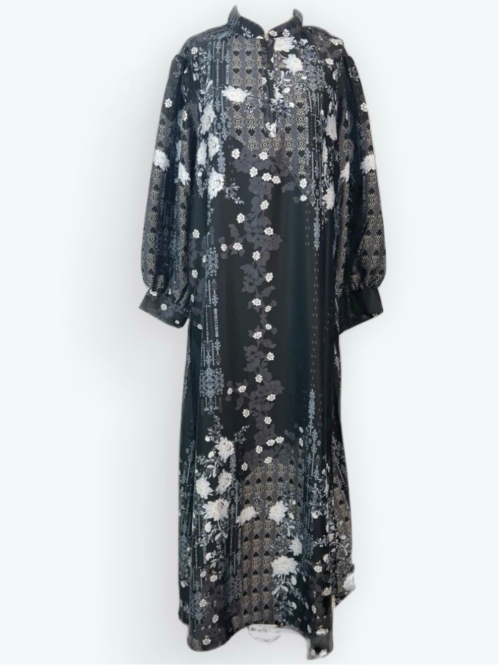 Elegant Abaya in Black Floral Maxi Dress - Picture 3 of 7